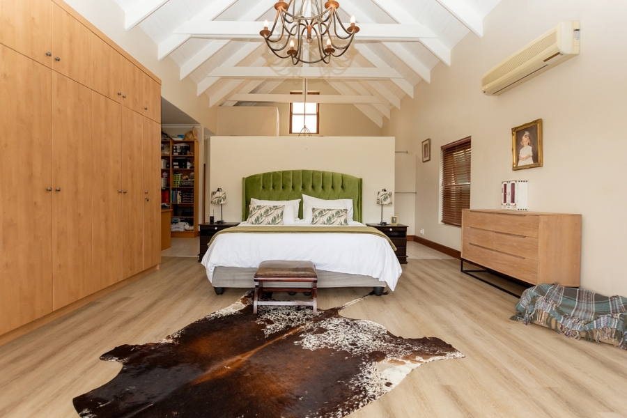 6 Bedroom Property for Sale in Riebeek Kasteel Western Cape